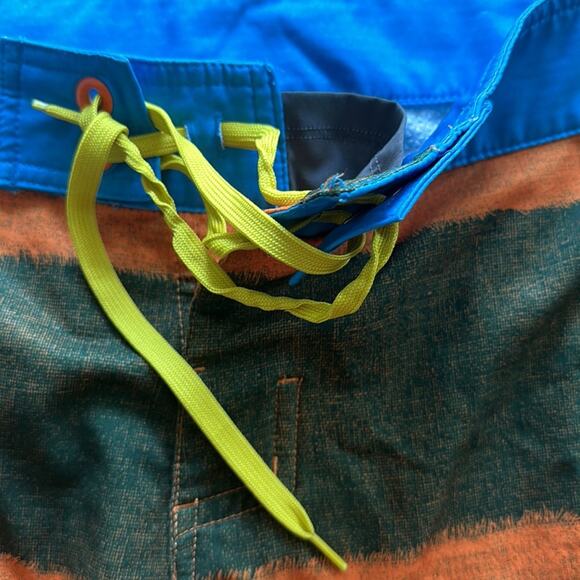 The North Face Board Shorts - Picture 3 of 5